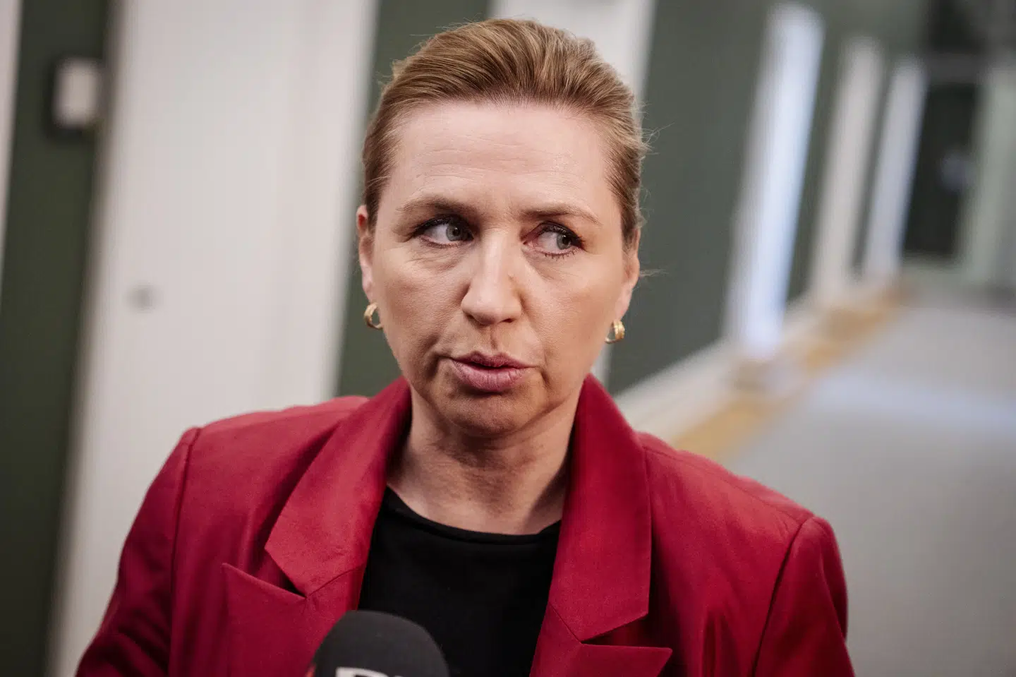 Mette Frederiksen (S) sender en opfordring til partierne i regeringsforhandlingerne om at være villige til at indgå kompromisser. (Arkivfoto).