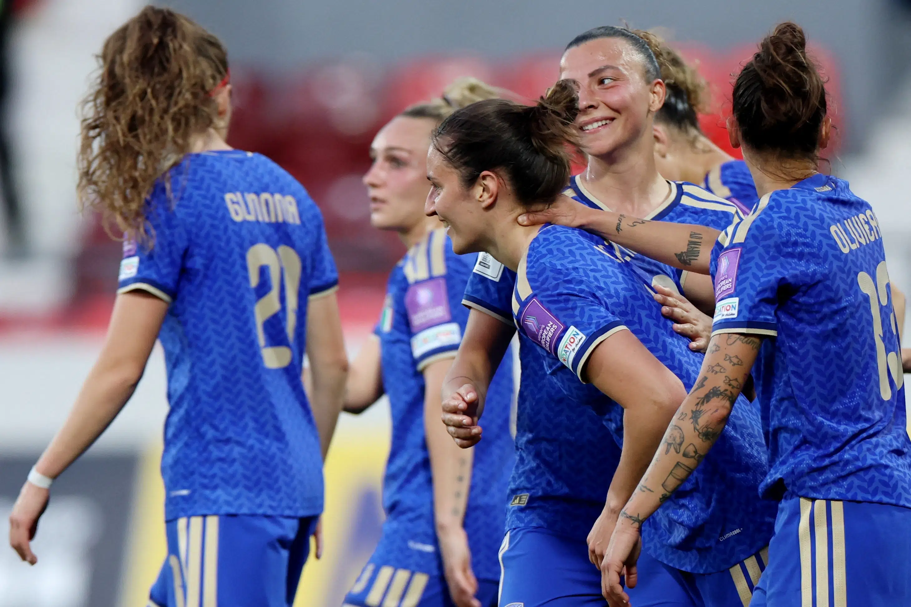 Dansk kollektiv skal trumfe pressede italienere i Parken