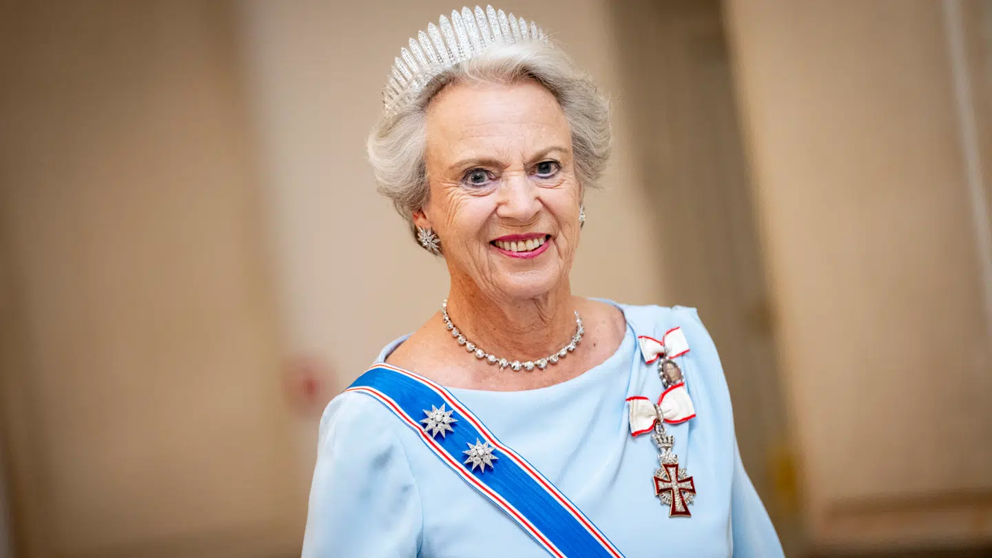 Ifølge B.T.s underholdningsredaktør bør prinsesse Benedikte stadig være gæst til den royale konfirmation lørdag, selvom hun ikke var en del af den officielle ankomst som resten af den kongelige familie.