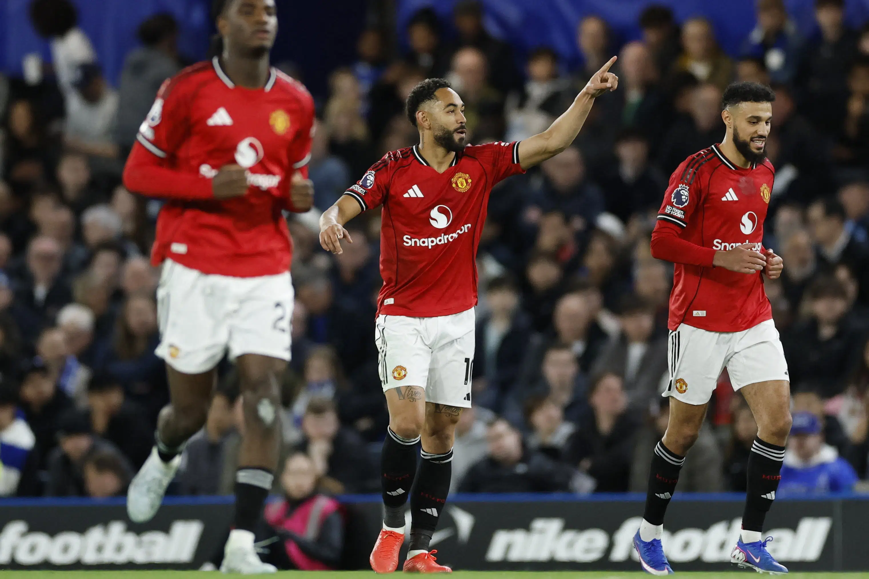 United sparker tandløse Chelsea længere ned i dyndet