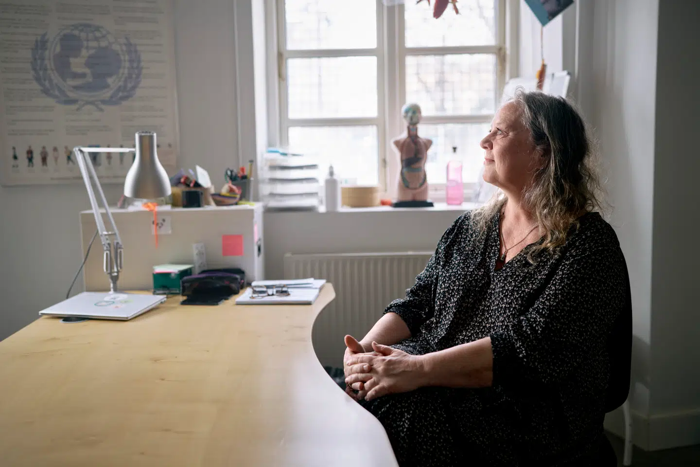 Sundhedsplejersken Jeanne Vetterstein har mødt mange nybagte forældre, der slås med »følelsen af ikke at gøre det godt nok«. Men den usikkerhed er ofte ubegrundet, fortæller hun.