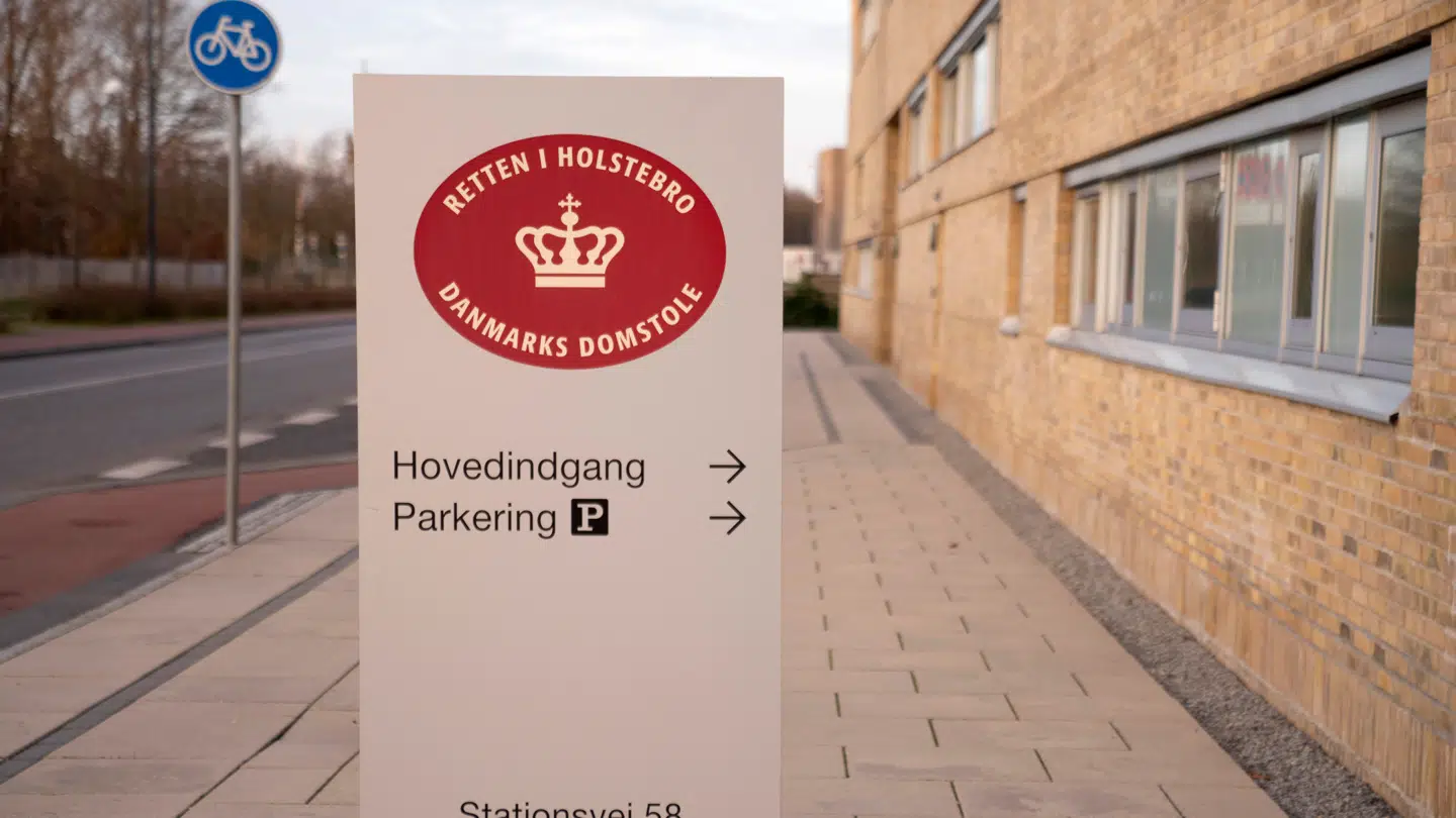 De fire personer er mandag blevet dømt ved Retten i Holstebro.