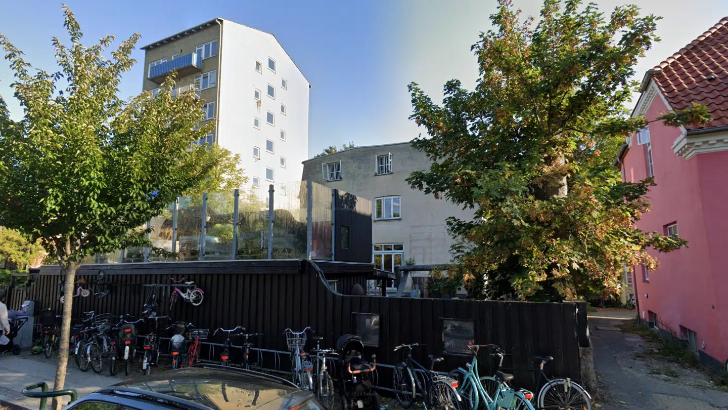 Her ses et billede af Børnehuset Harmonien fra Google Maps