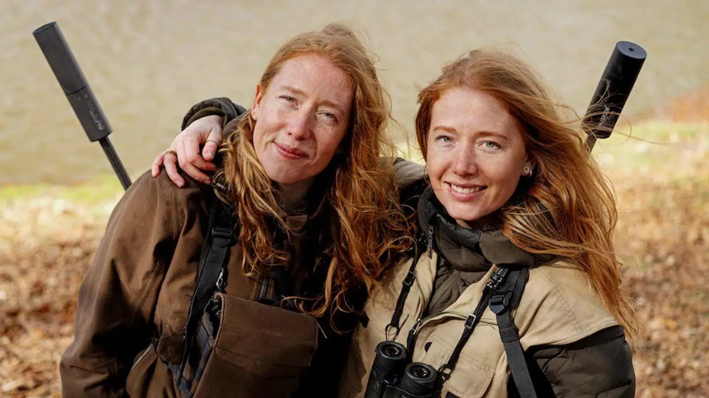 Tvillingerne Rikke og Trine Wagner Jacobsen er de nye værter på DR-programmet 'Nak & Æd.'