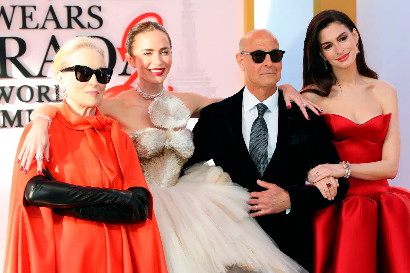 Stjernerne fra 'The Devil Wears Prada 2': Meryl Streep, Emily Blunt, Stanley Tucci og Anne Hathaway (th.)