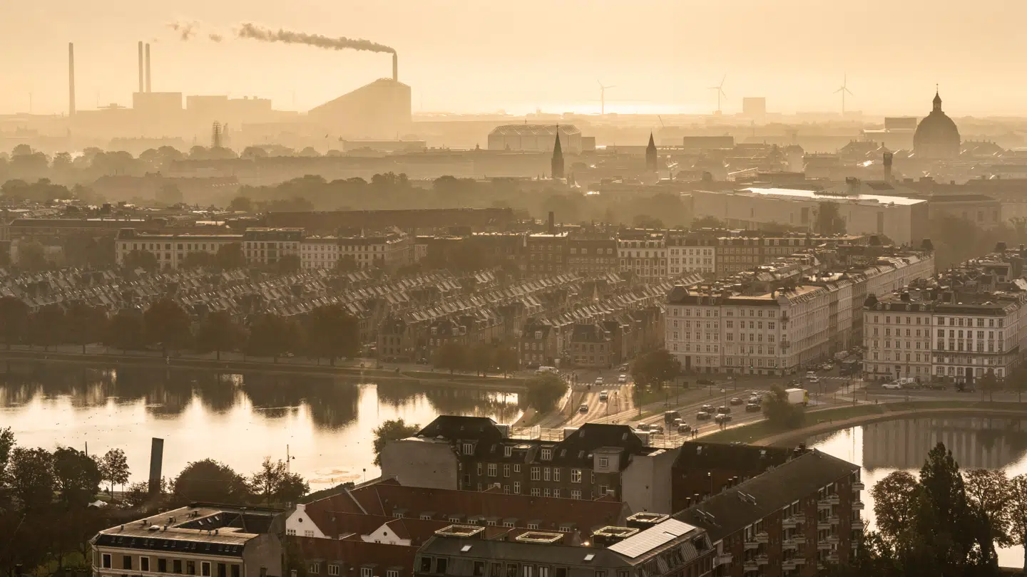 Arkivfoto af udsigten over Søerne i København fra Mærsk Tårnet i København.