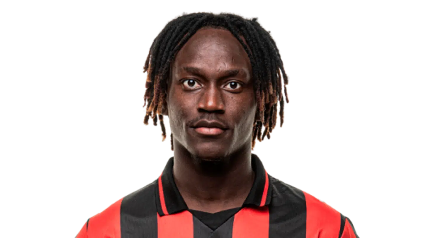 Alamara Djabi er 19-år og er tilknyttet førsteholdstruppen, men FCM oplyser, at han »har i en længere periode ikke været udtaget til førsteholdet og var heller ikke i spil til de kommende kampe«.