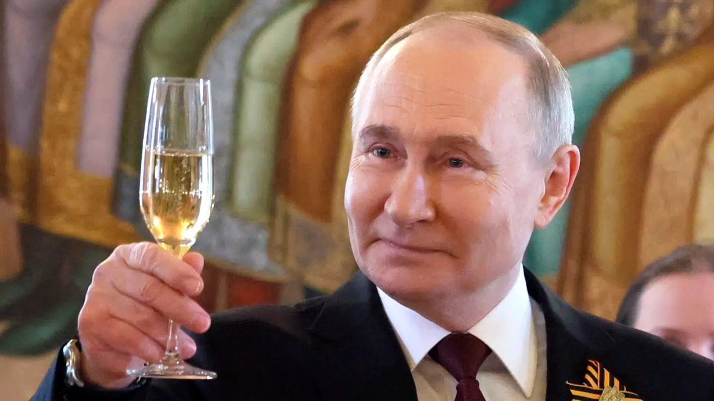 Der var god grund til at finde champagnen frem for Vladimir Putin i begyndelsen af krigen i Mellemøsten. Men Ukraine har foretaget en række træk, som mere eller mindre har udlignet det.