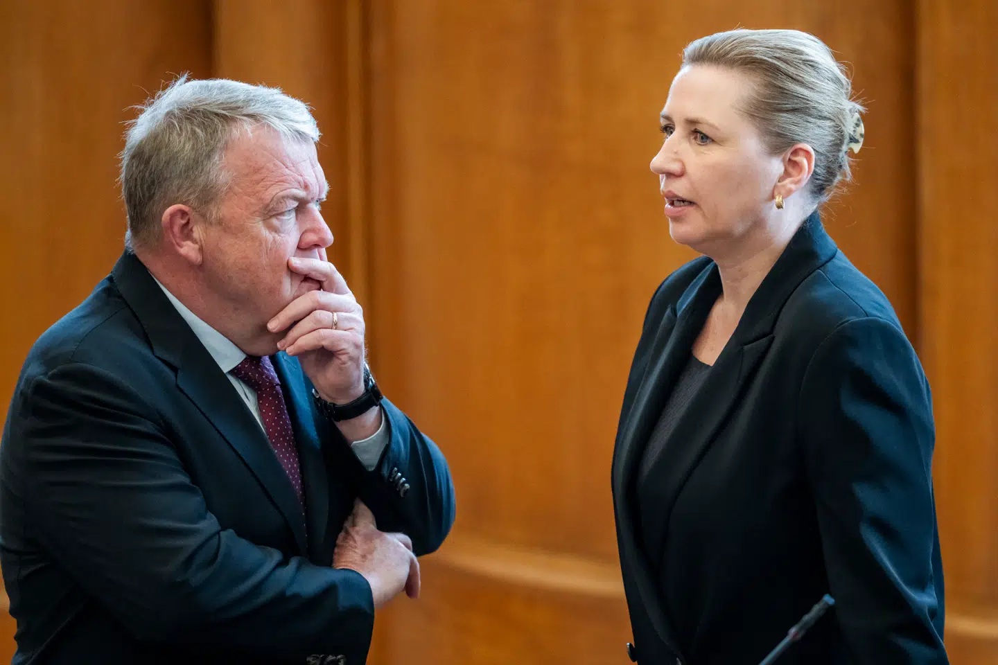 Lars Løkke Rasmussen (M) og Mette Frederiksen (S) ses her efter det nyvalgte Folketing mødtes for første gang. Det var 10. april.