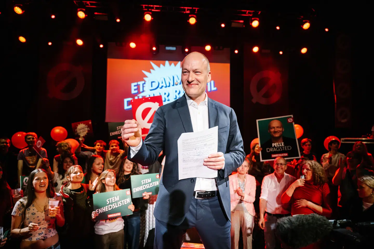 Enhedslisten, der har Pelle Dragsted, som her ses til partiets valgfest i marts, i spidsen har fordelt ordførerskaber i den nye folketingsgruppe. (Arkivfoto).