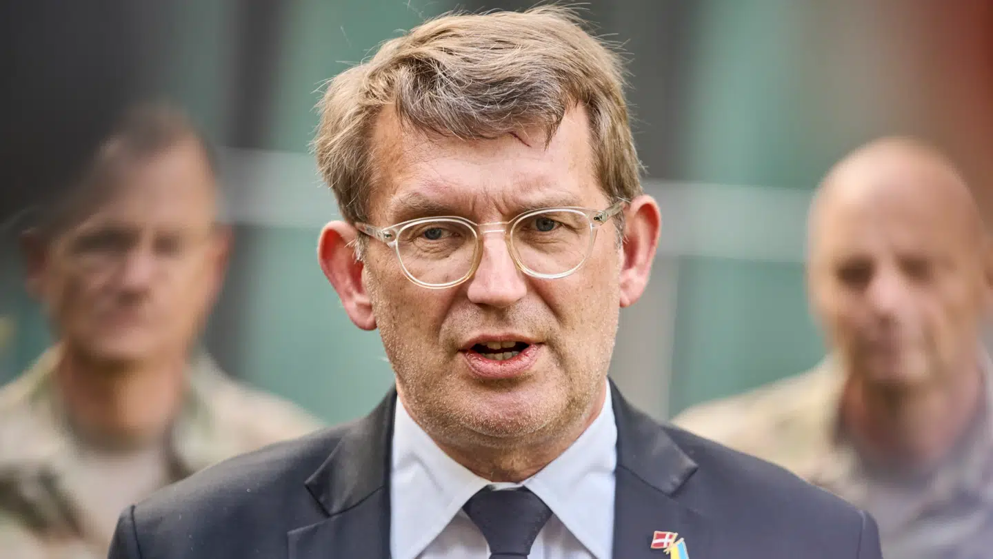 ARKIVfoto: Forsvarsminister Troels Lund Poulsen (V) til doorstep efter orienteringsmøde om droner, i Justitsministeriet mandag den 29. september 2025.