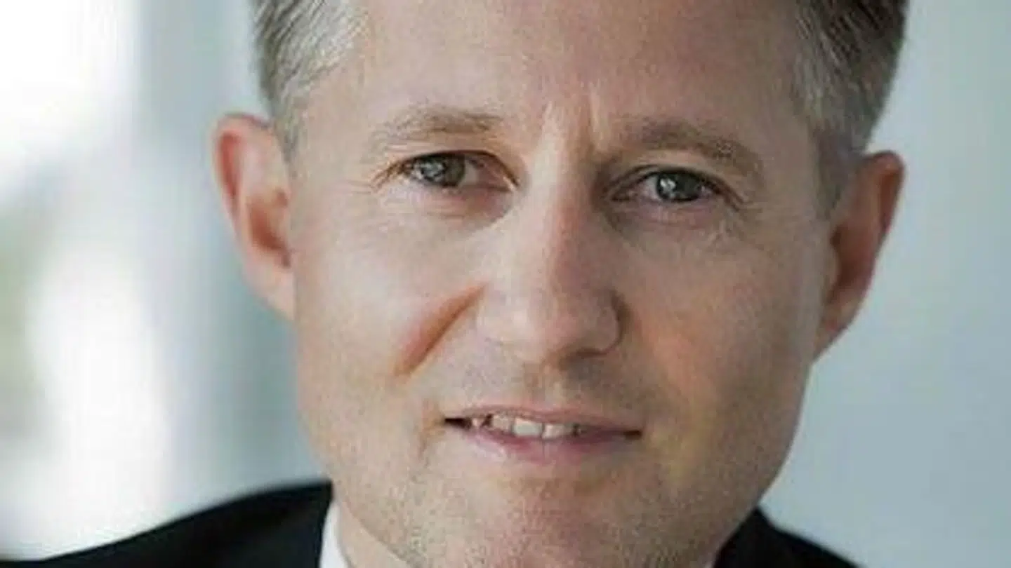 Løbsarrangør Peter Hjorth indrømmer nu til B.T., at oplysningen om. at overskuddet fra weekendens gadeløb i København skulle tilfalde Ørestad IF, blev skrevet på ansøgningen til Københavns Kommune på et meget løst grundlag for at få grønt lys til arrangementet.