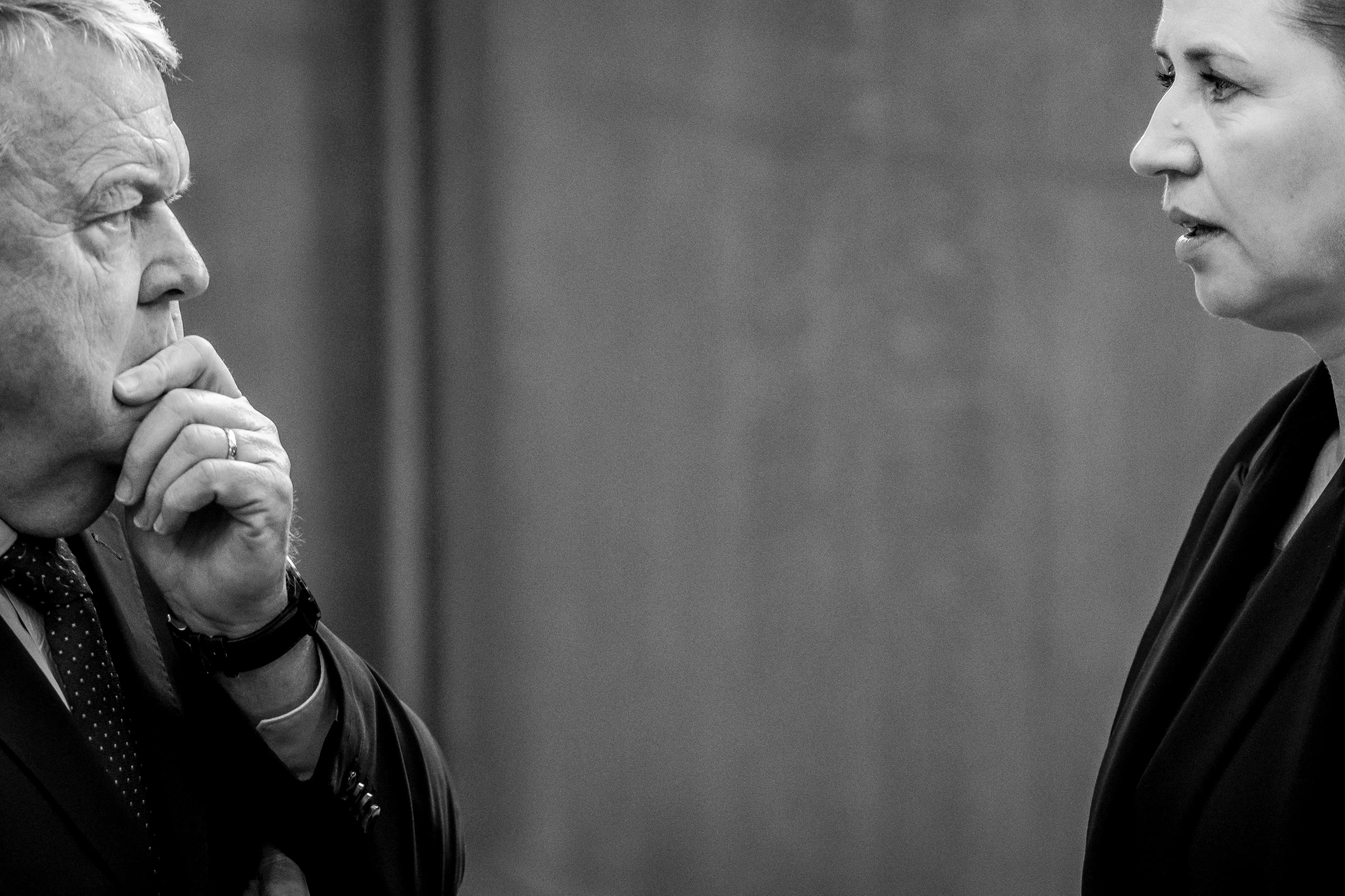 Interne kilder fortæller om stort drama. Derfor er regeringsforhandlingerne ved at bryde sammen