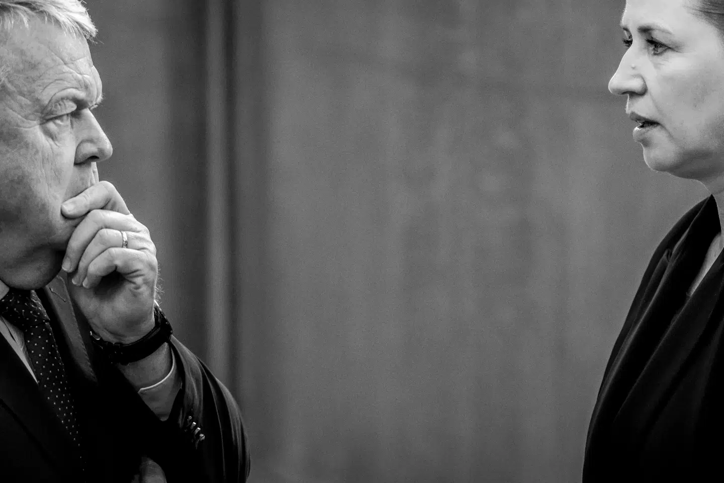 Lars Løkke Rasmussen (M) og Mette Frederiksen (S), da det nyvalgte folketing holder første møde på Christiansborg i København, fredag den 10. april 2026.