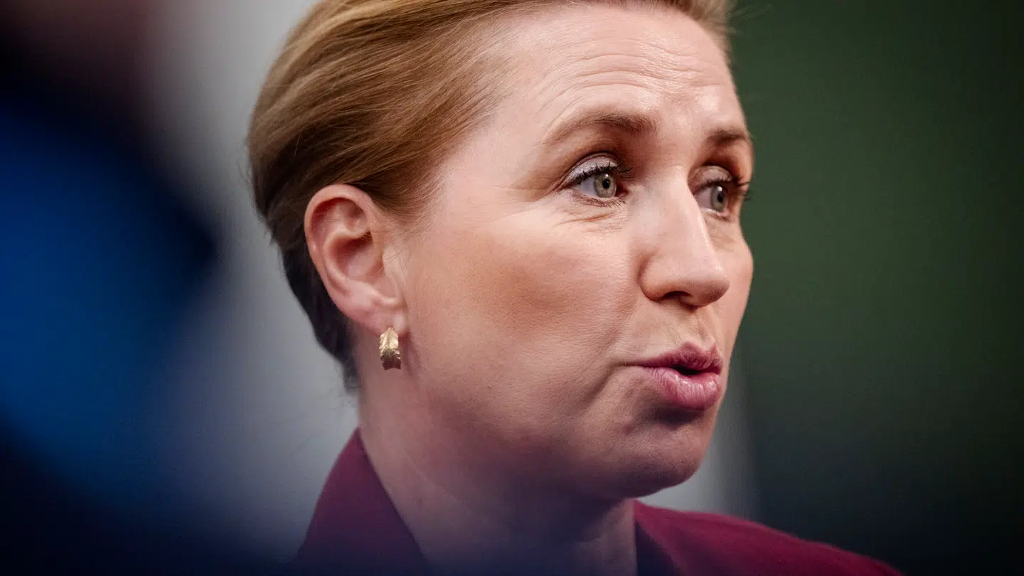 Fungerende statsminister Mette Frederiksen får besøg af Lars Løkke og Moderaterne på Marienborg onsdag aften.