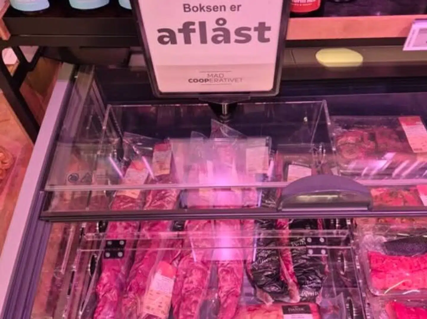 I SuperBrugsen i den nordjyske by Nibe tager de næste skridt i kampen mod tyveri.