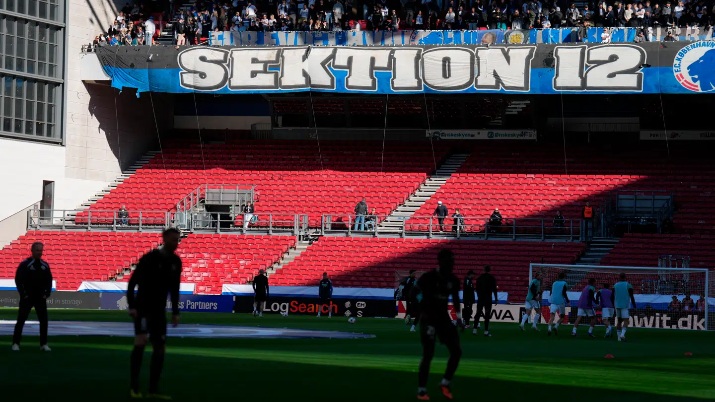 Man gider ikke se de tomme tribuner.