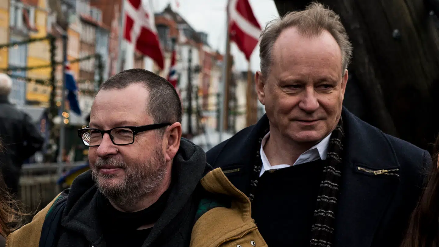 Onsdag den 4. december 2013 er der photo call med de tre skuespillere fra Lars von Triers nye film Nymphomaniac i Nyhavn i København. Her ses fra Lars von Trier og Stellan Skarsgård. (Foto: Christian Liliendahl/Scanpix 2013)