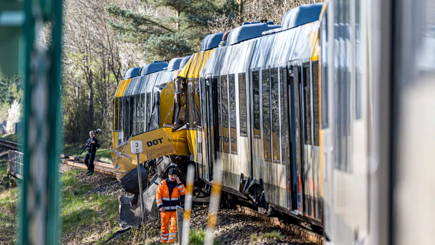 To tog er kørt frontalt sammen ved Kagerup i Nordsjælland.