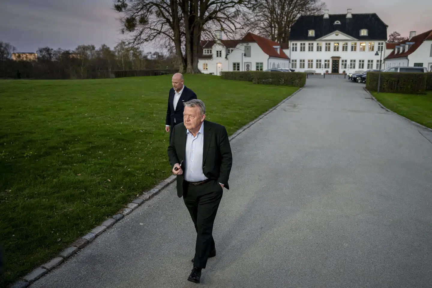 Lars Løkke Rasmussen (M) tilbragte flere timer hos Mette Frederiksen (S) på Marienborg onsdag.