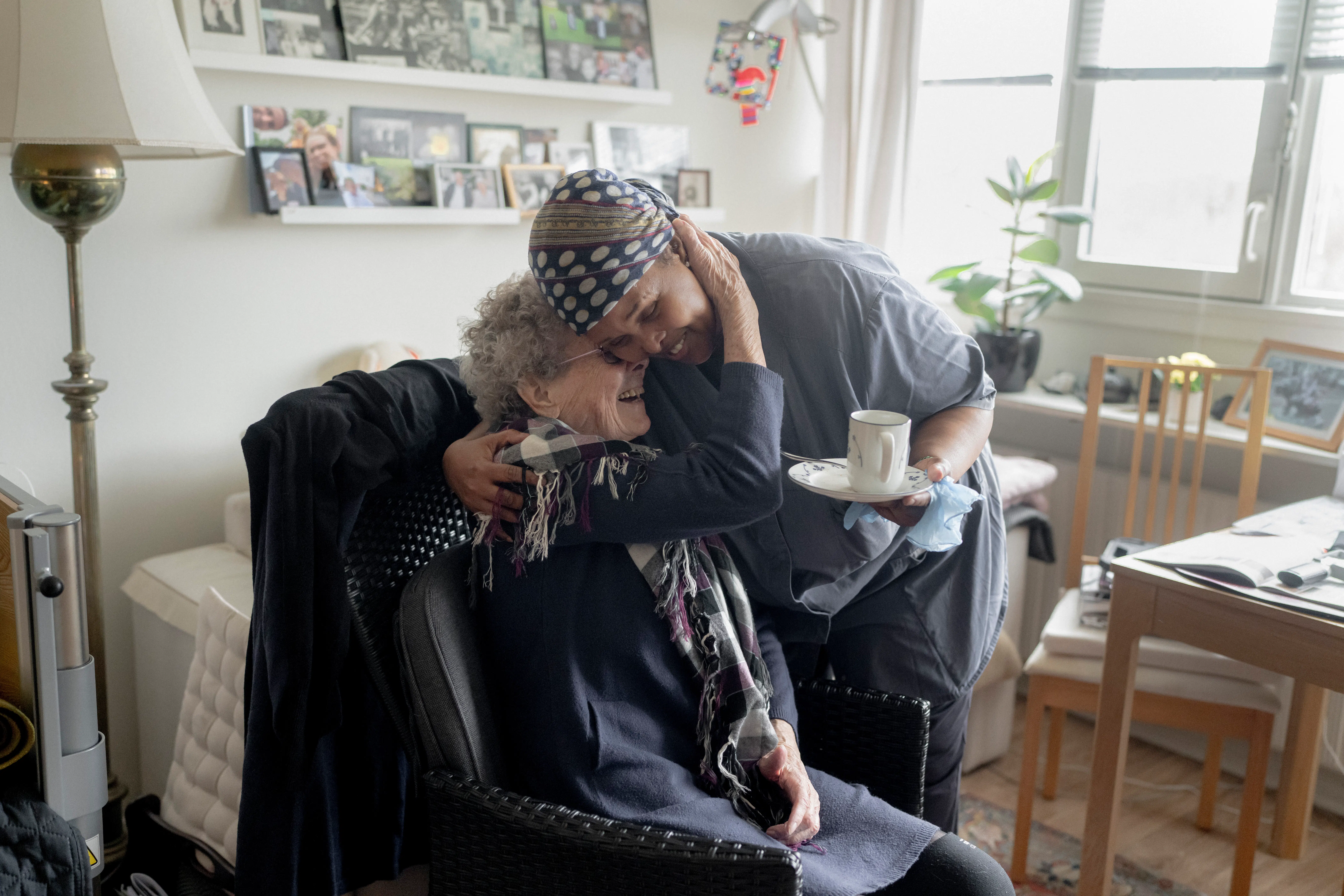 Med velfærdssystemets redning på aftenvagt: »Jeg kan huske en beboer, som ikke ville lukke mig ind. Fordi jeg var sort«