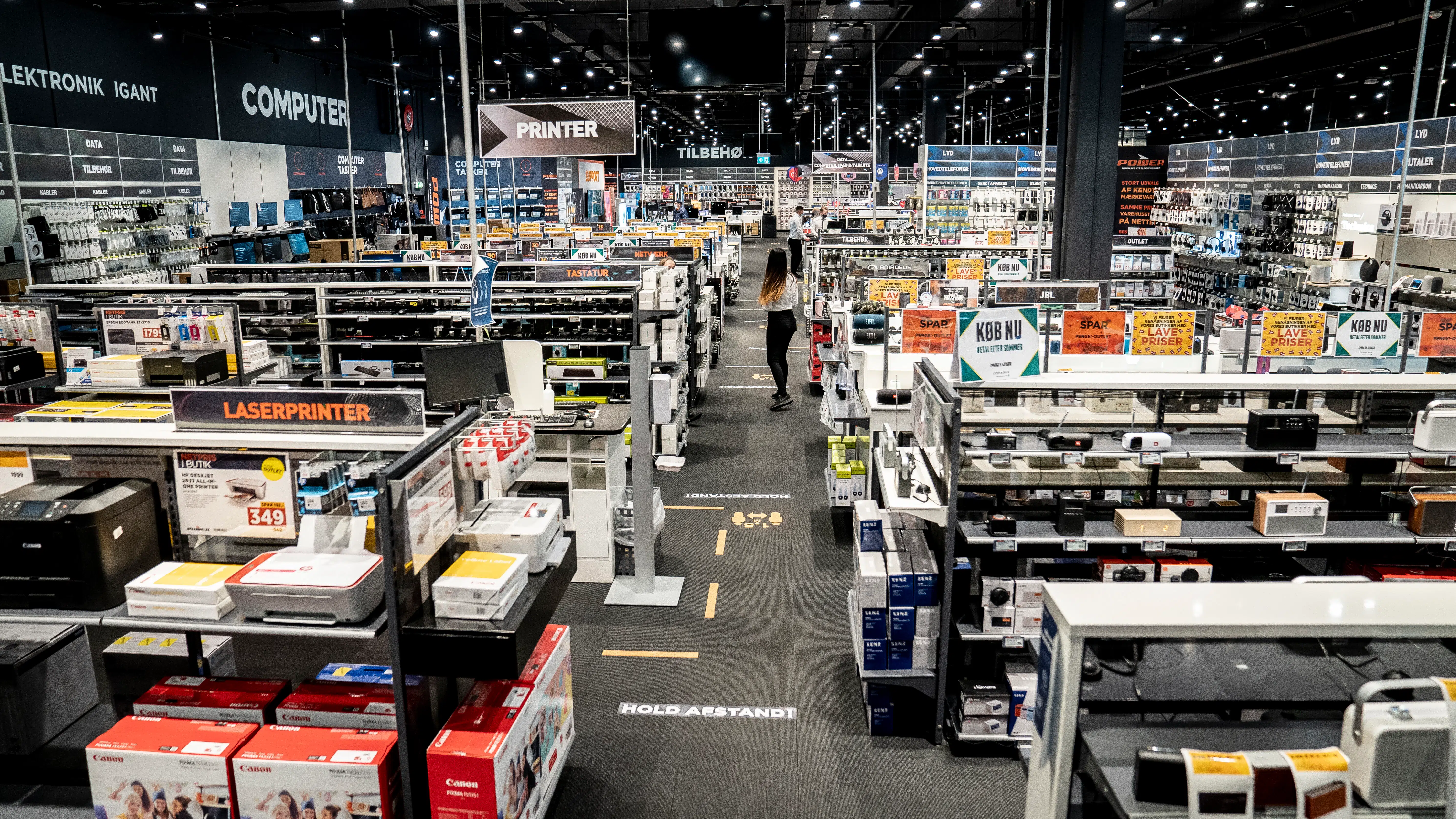 Danskerne får penge mellem hænderne: Stor kæde lokker med tilbud