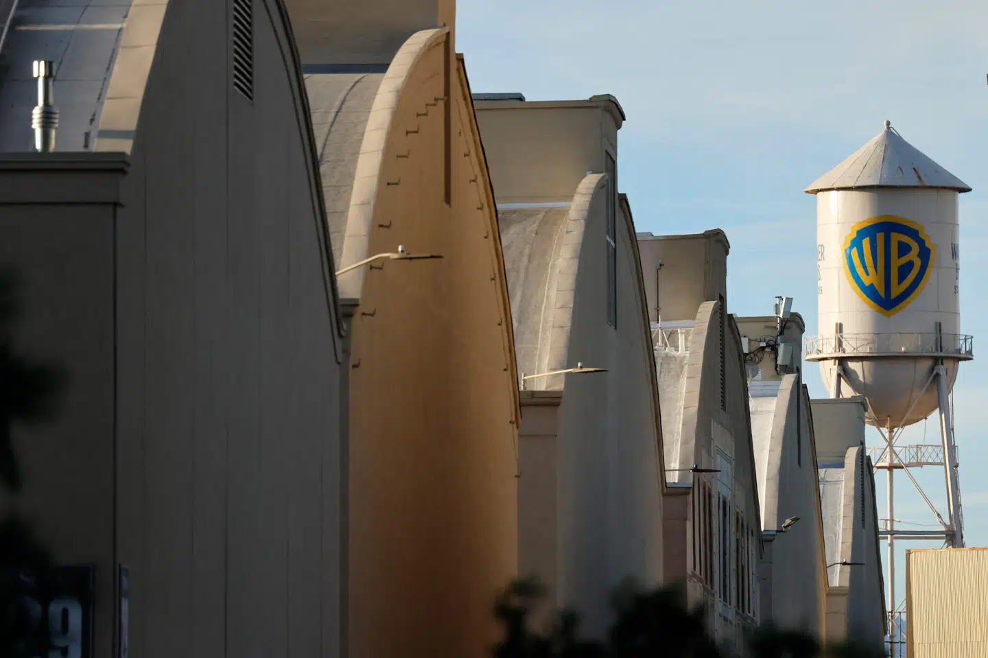 Aktionærerne i Warner Bros. Discovery har godkendt fusionen med Paramount Skydance. (Arkivfoto).