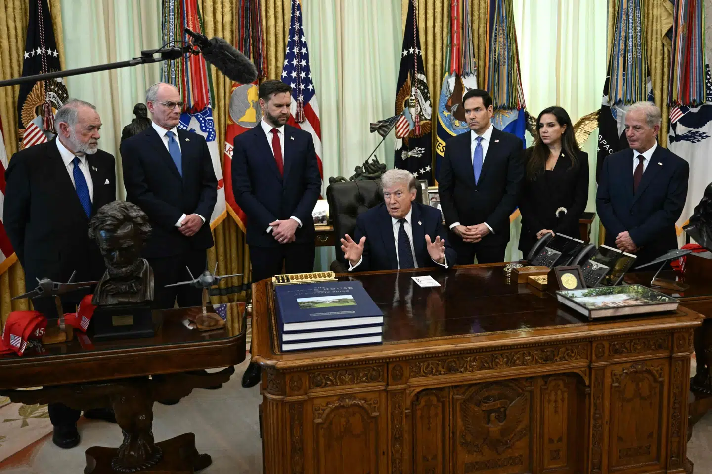 USA's præsident, Donald Trump, taler i Det Hvide Hus, efter at en forlængelse af en våbenhvile mellem Israel og Libanon netop er blevet forhandlet på plads.