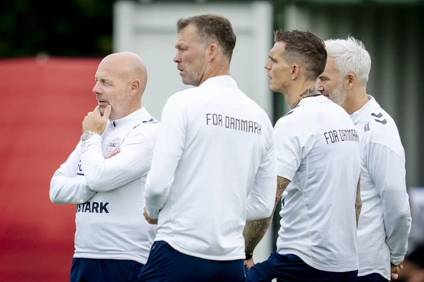 Landstræner Brian Riemer har på det seneste haft Morten Wieghorst og Daniel Agger som assistent på landsholdet. (Arkivfoto).