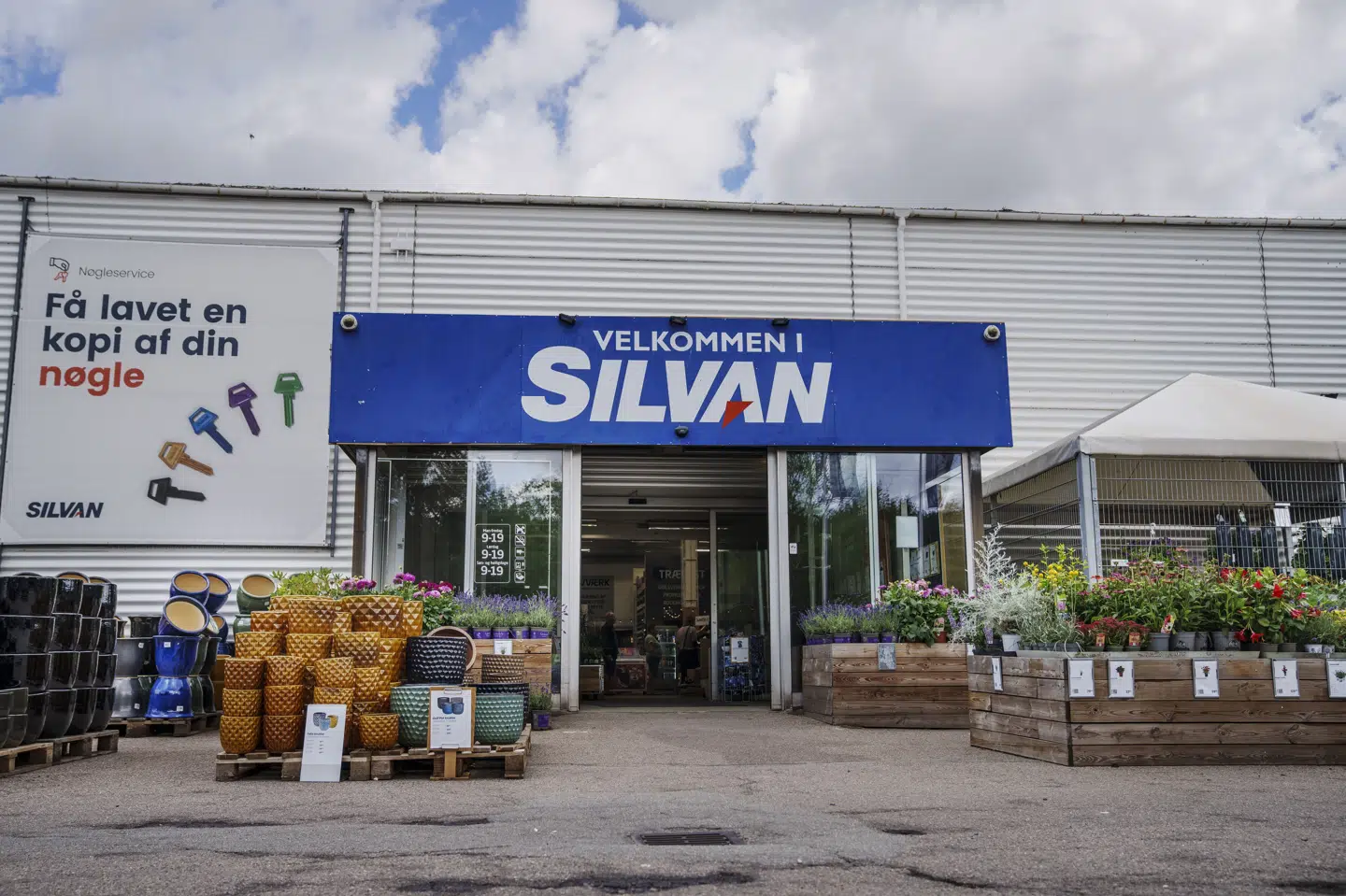 Byggemarkederne er blandt de forretninger, der har nydt godt af det spirende forårsvejr. (Arkivfoto).