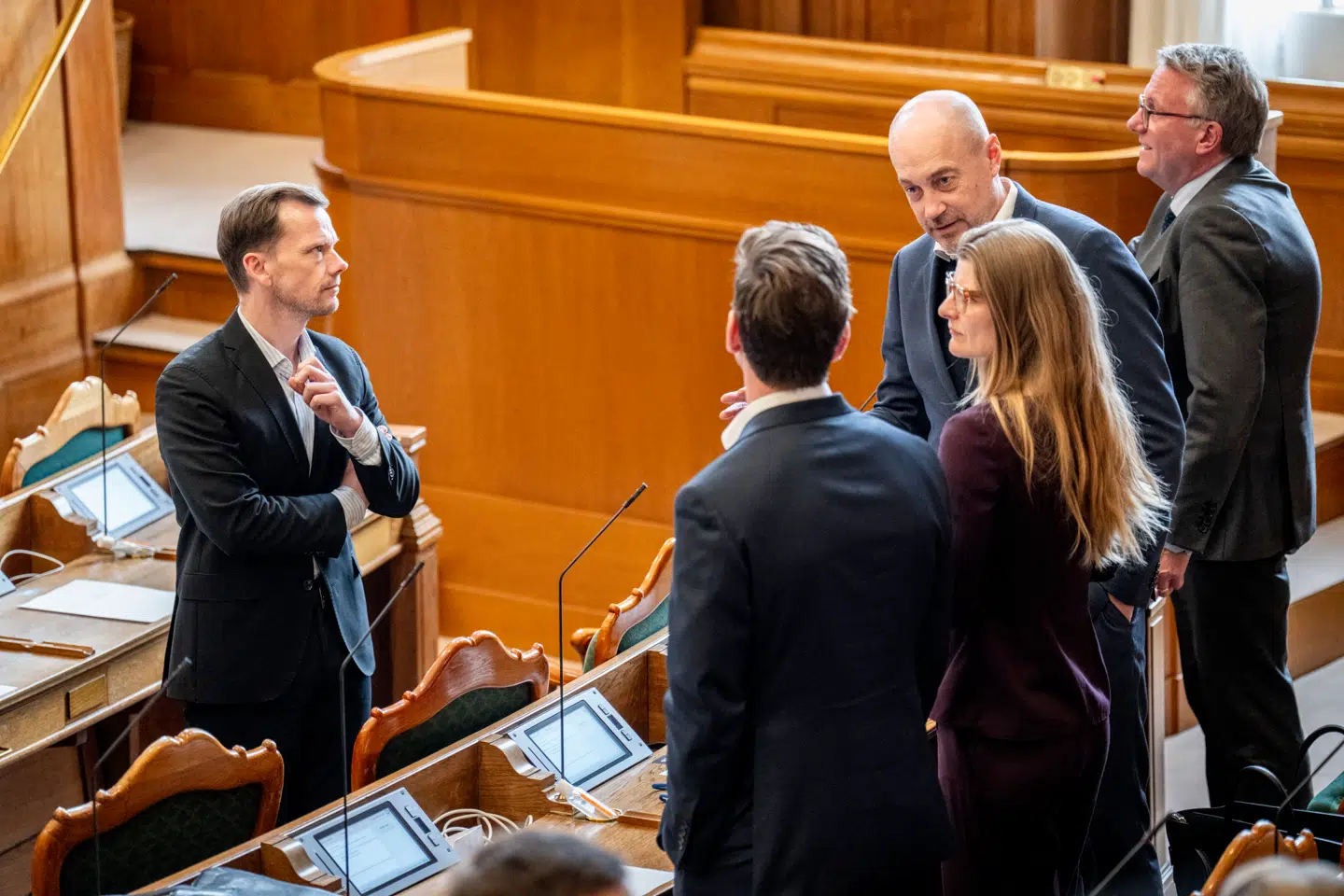 Peter Hummelgaard (S), Kaare Dybvad Bek (S), Ane Halsboe-Jørgensen (S), Magnus Heunicke (S) og Morten Bødskov (S) – alle fungerende ministre, som i øjeblikket ikke må foretage sig særlig meget.