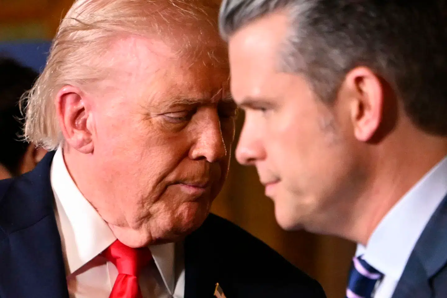 Donald Trump bakkede sin forsvarsminister, Pete Hegseth, op.