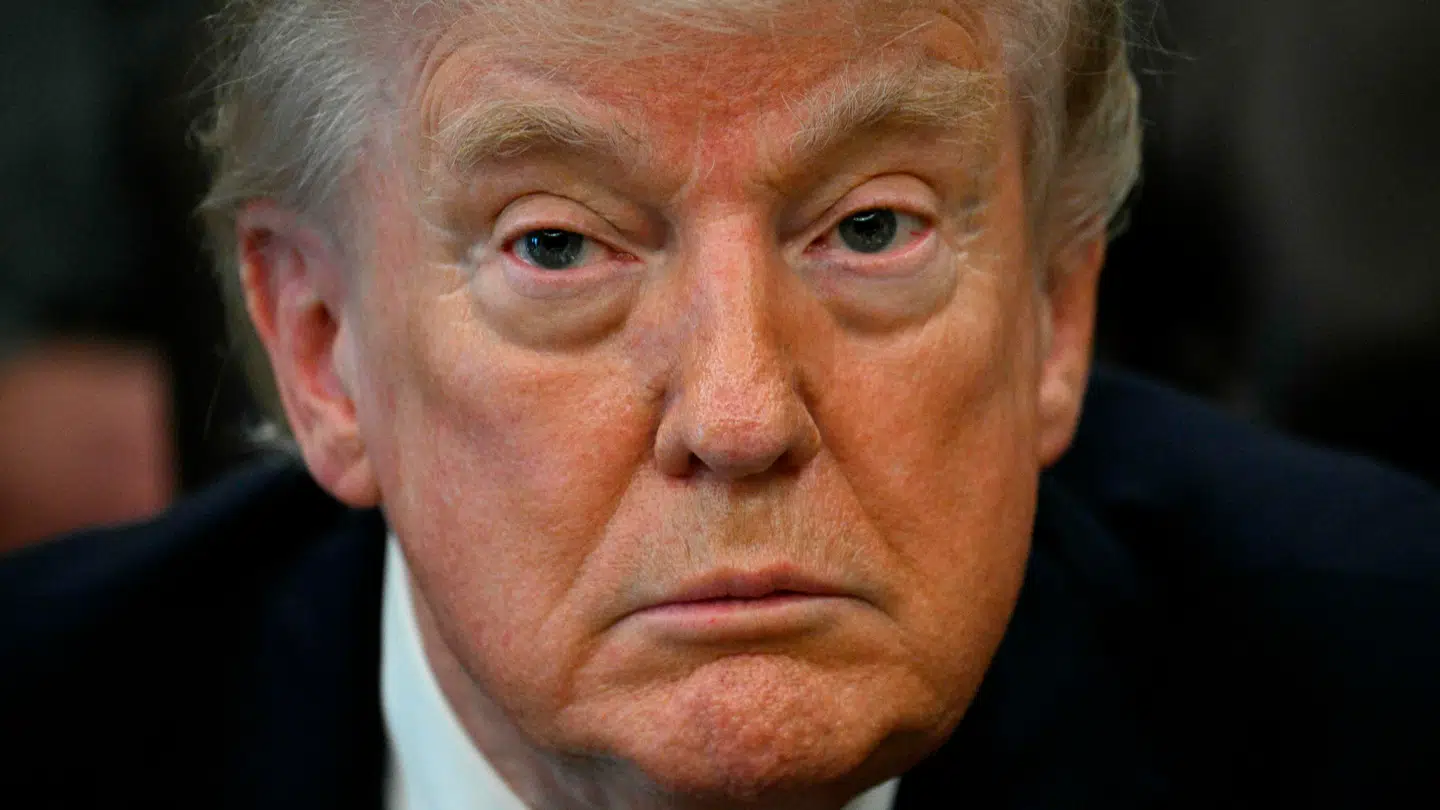 Donald Trumps helt offentlige splittelse med en række konservative profiler kan få store konsekvenser for præsidenten og hans republikanske parti, mener ekspert.