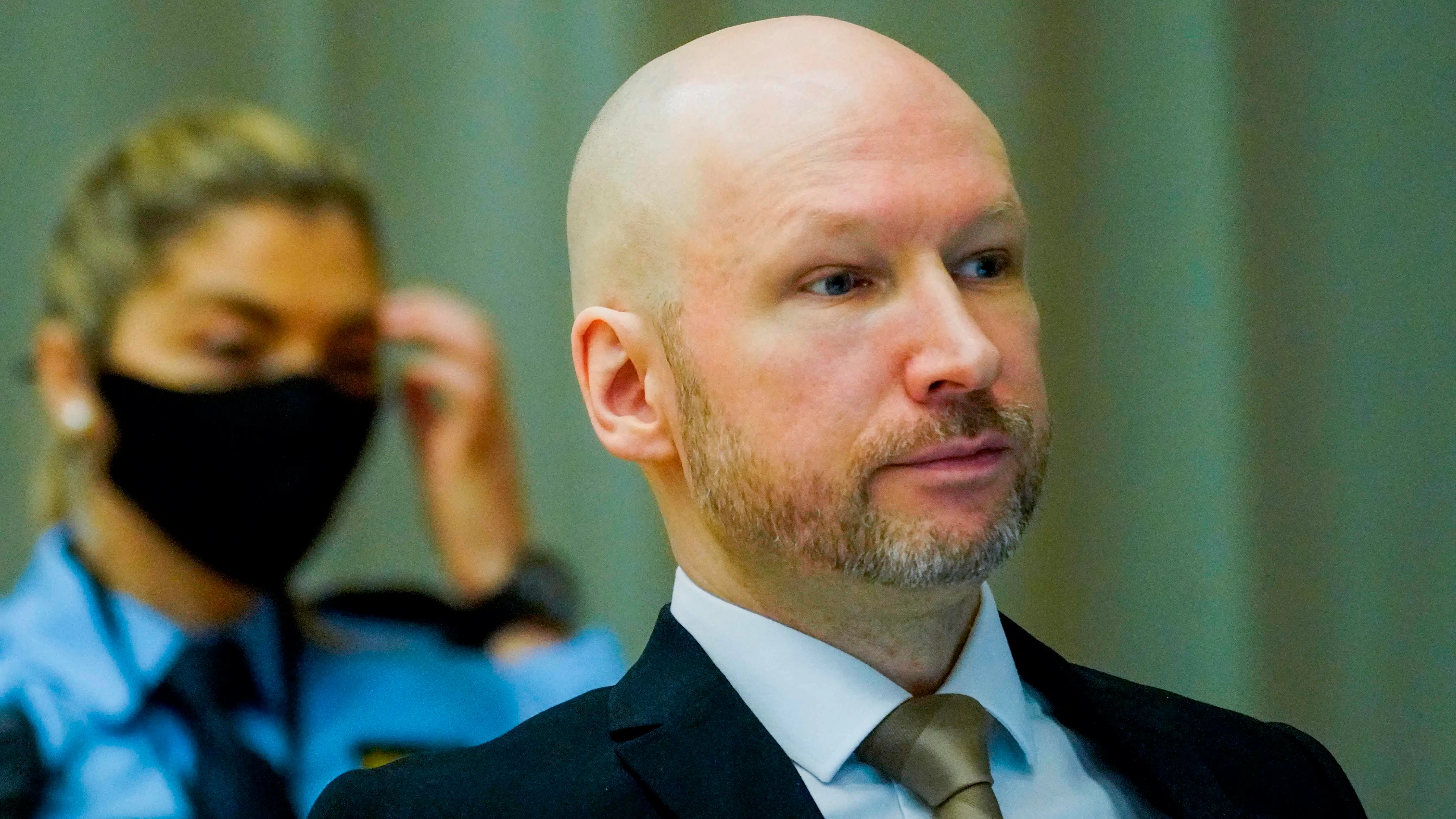 Terroristen Anders Breivik anmoder om løsladelse