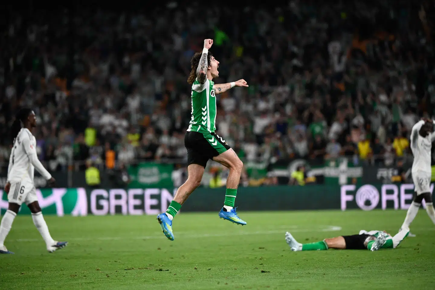Hector Bellerin sørgede for, at Real Betis og Real Madrid delte i porten.