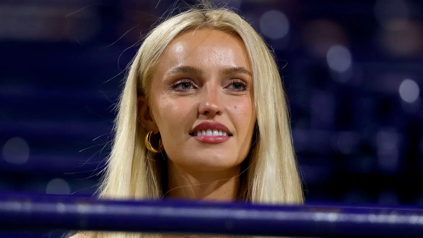 Ifølge People er det Morgan Riddle, der er gået fra tennisstjernen.