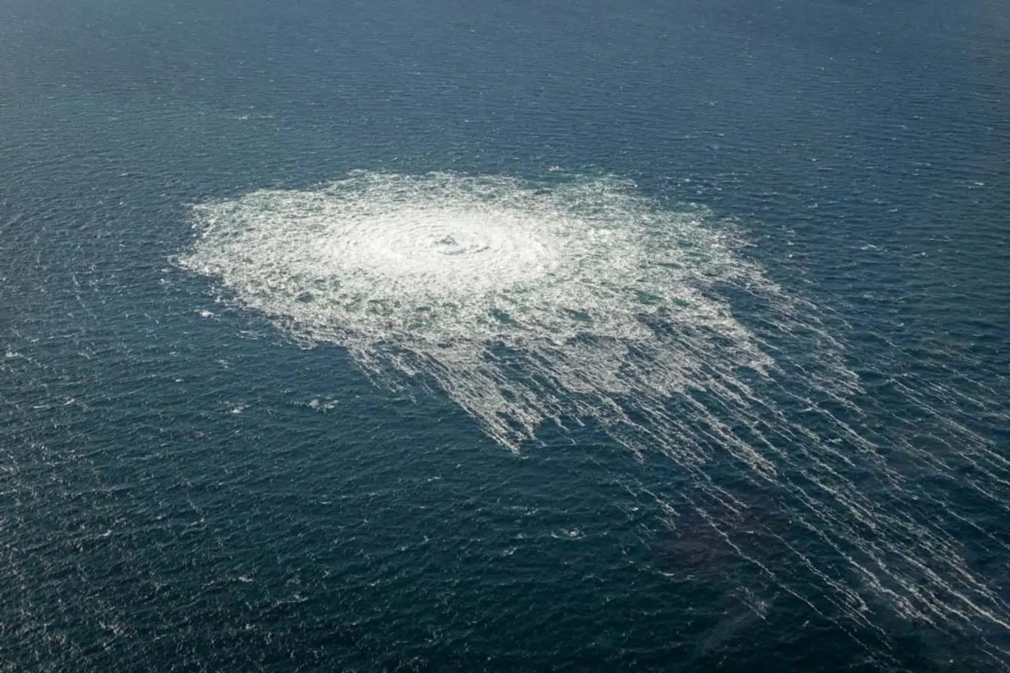 Efter sprængningen af rørledningerne i september 2022 blev der sendt enorme mængder gas mod overfladen i Østersøen. (Arkivfoto).