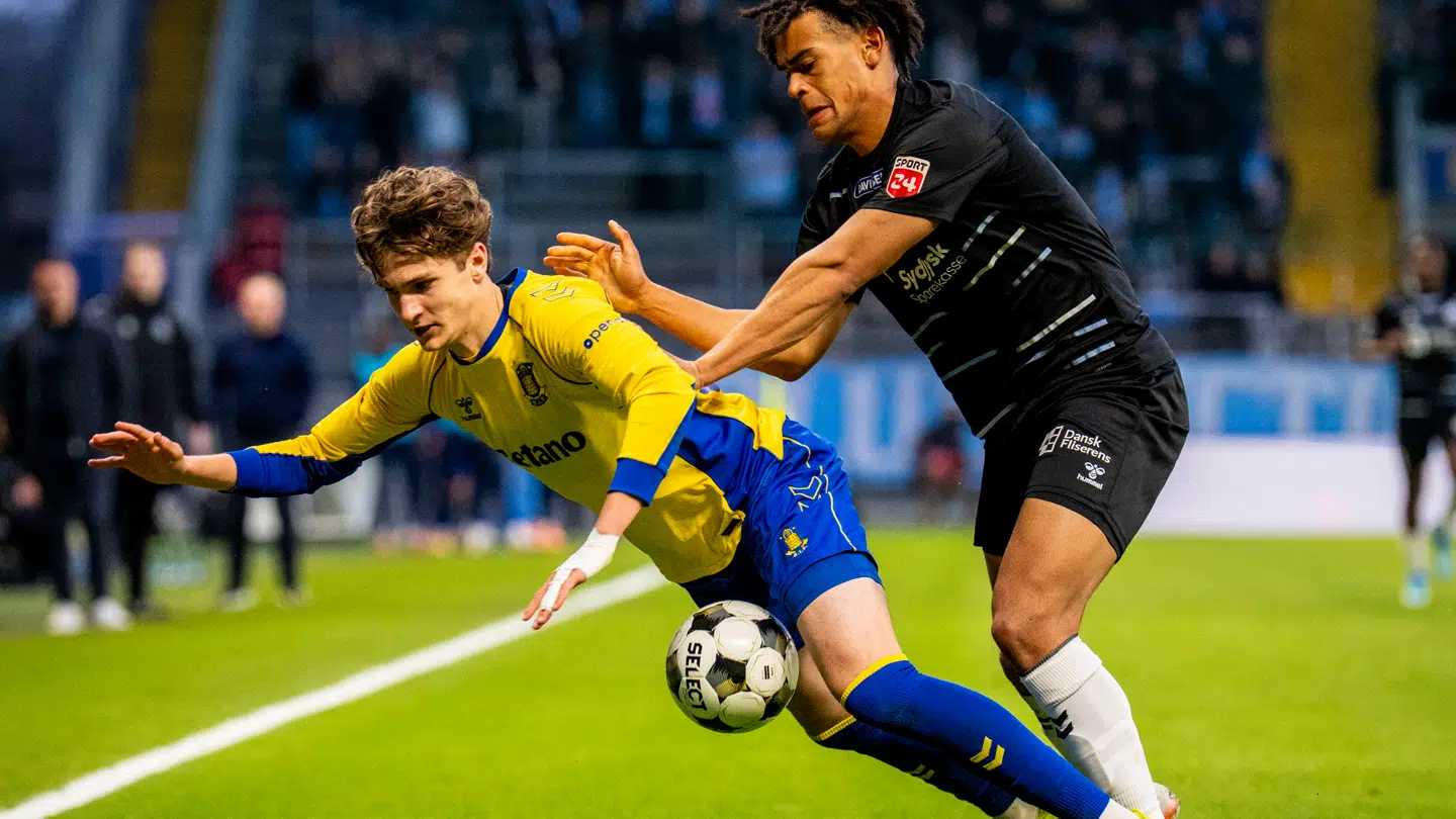 Brøndby og Sønderjyske skal i duel søndag.