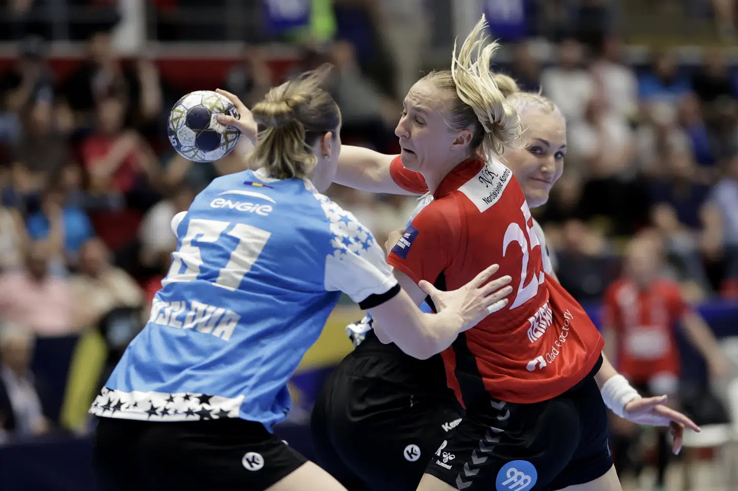 CSM Bucuresti lykkedes med at holde Henny Reistad forholdsvis meget nede og snuppede pladsen i Final 4.