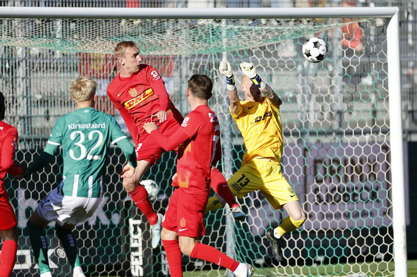 FC Nordsjælland havde det svært søndag, hvor holdet besøgte Viborg.