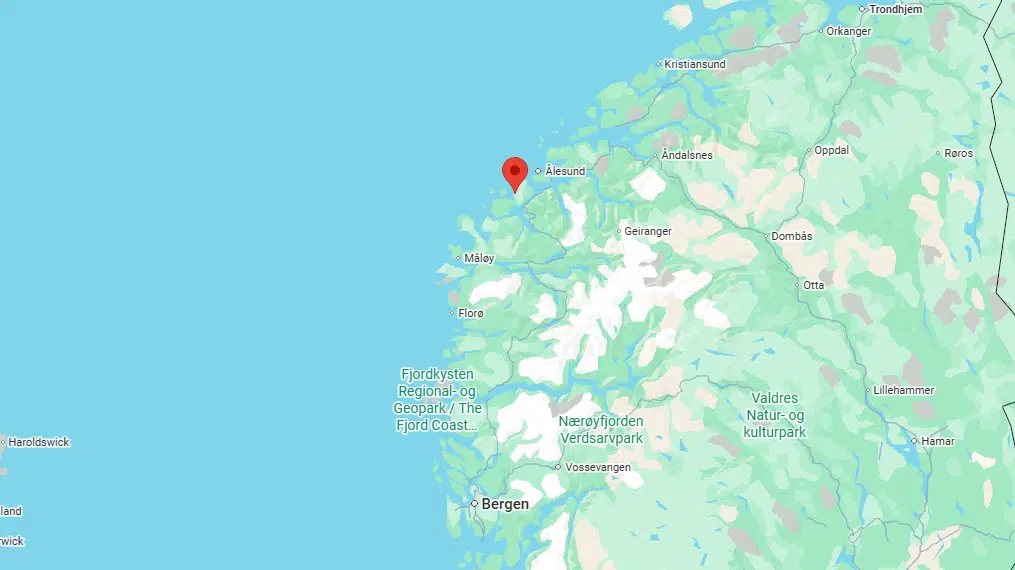Ung mand faldet 20 meter ned ad skrænt i Norge: Naboer hørte råb om hjælp