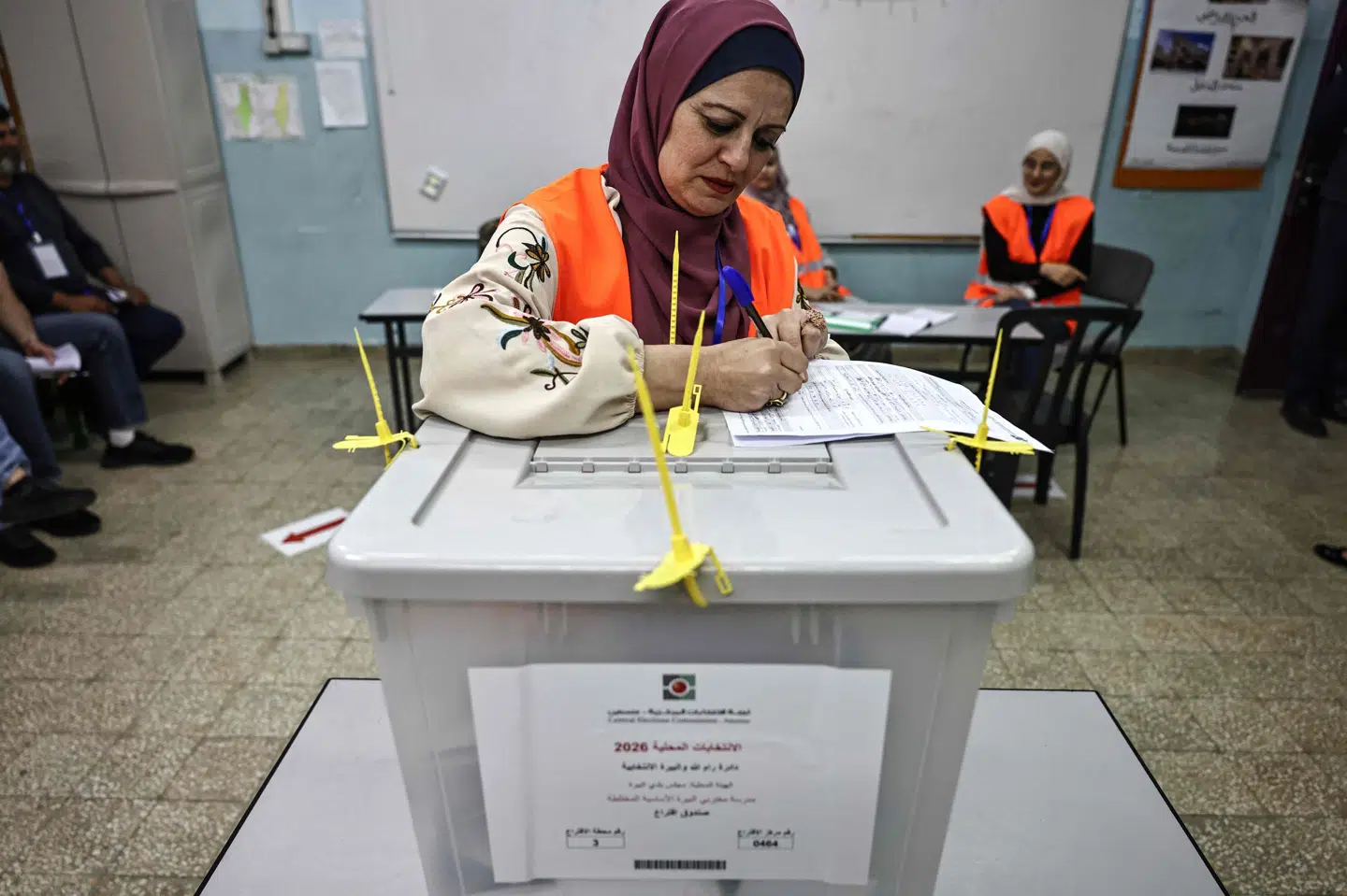 På Vestbredden er der blevet afholdt det første valg, siden krigen i Gazastriben brød ud i slutningen af 2023.