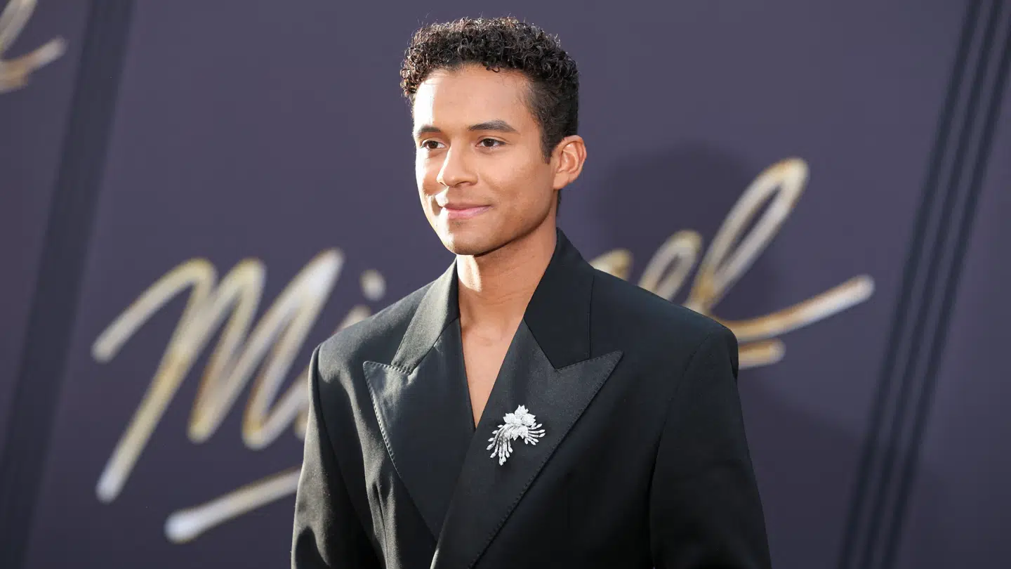 Michael Jacksons nevø, Jaafar Jackson, spiller sin berømte onkel i filmen, der har fået en drømme-start i biograferne verden over.