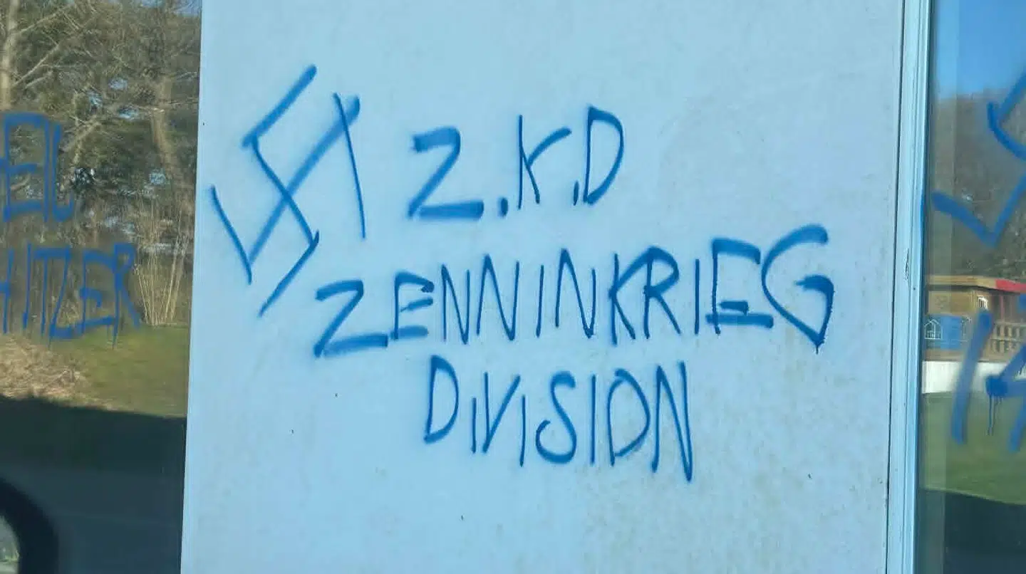 Struer Boldklub blev udsat for hærværk 22 steder natten til søndag.