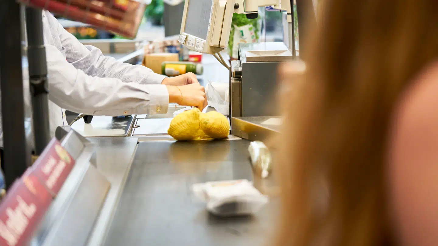 Det er ude af købsmændene hænder, om priserne på fødevarer stiger.