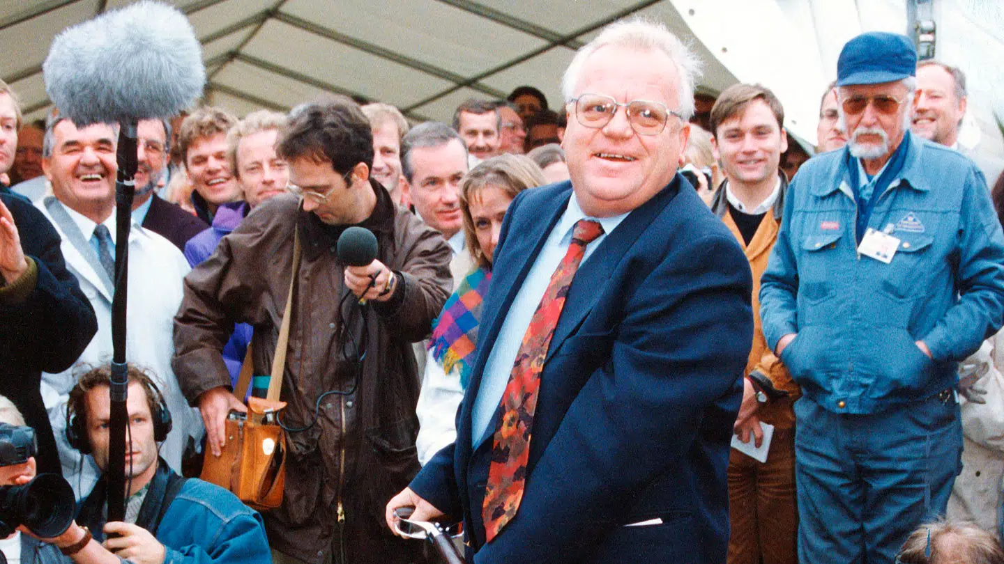 Det tidligere socialdemokratiske folketingsmedlem og minister Helge Mortensen er død.