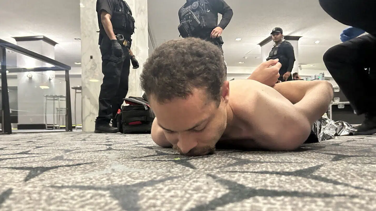 Cole Tomas blev anholdt, da han bevæbnet forsøgte at når ind til en balsal på Hotel Hilton i Washington, hvor den amerikanske præsident Donald Trump var til stede.