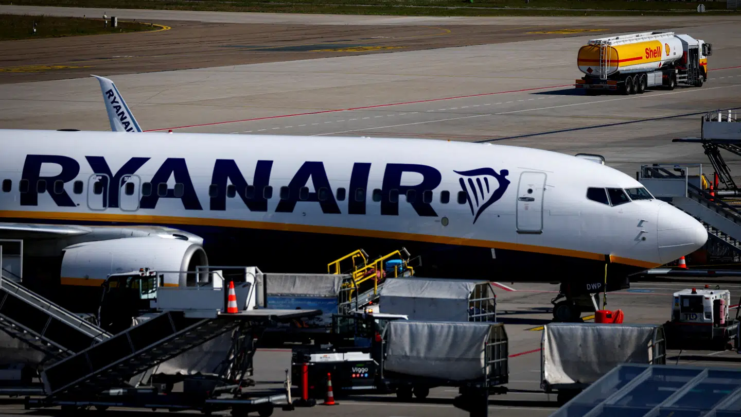 Direktør i Ryanair frygter, at mange flyselskaber må dreje nøglen om, hvis ikke priserne på brændstof falder.