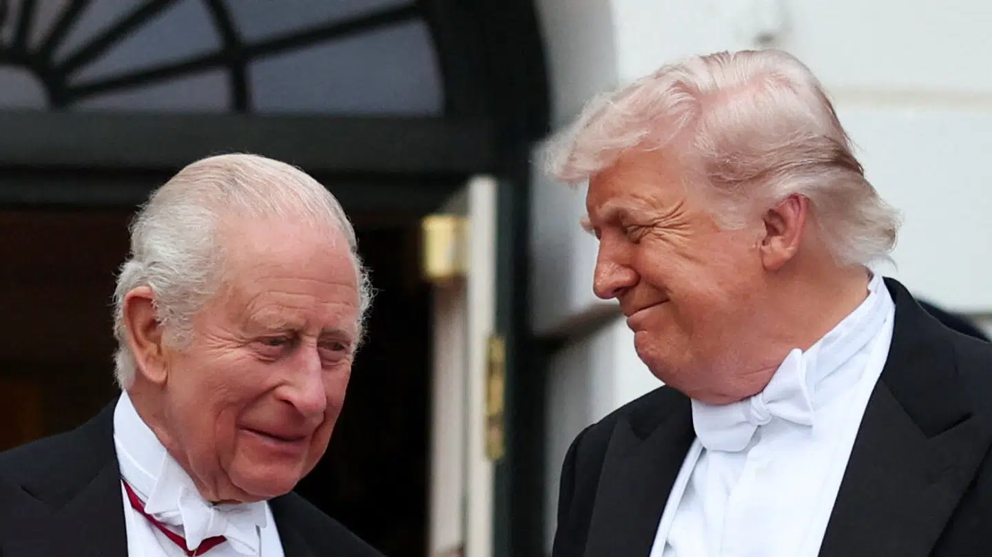 Den britiske kong Charles' (tv) besøg i USA har ifølge B.T.s udlandsredaktør været en stor succes.