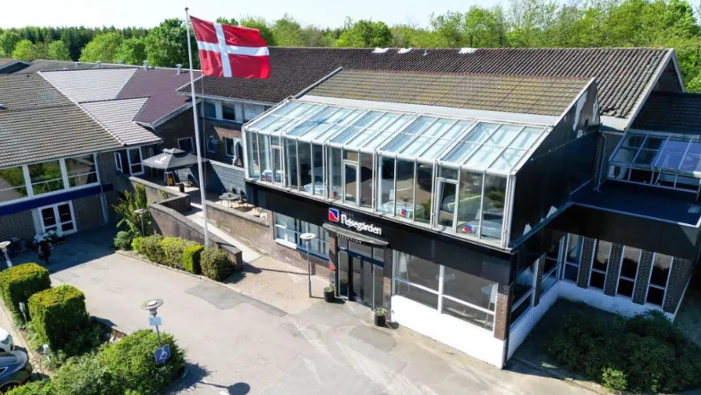 Hotellets bodega har solgt sin sidste bajer.